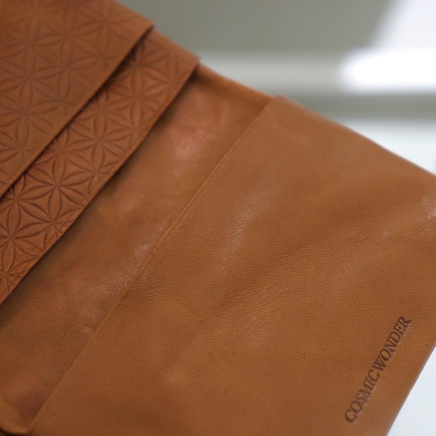 cosmicwonder tanned leather クラッチバッグ牛革 - 長財布