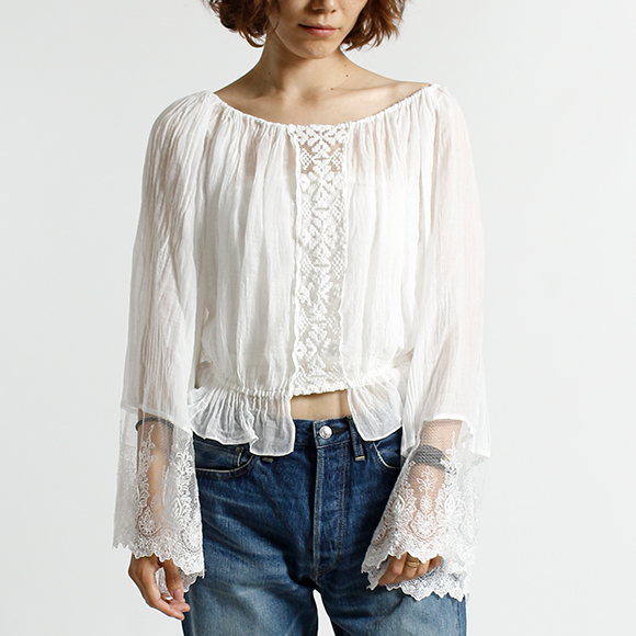 4103005130_Lace-flare-sleeve-blouse